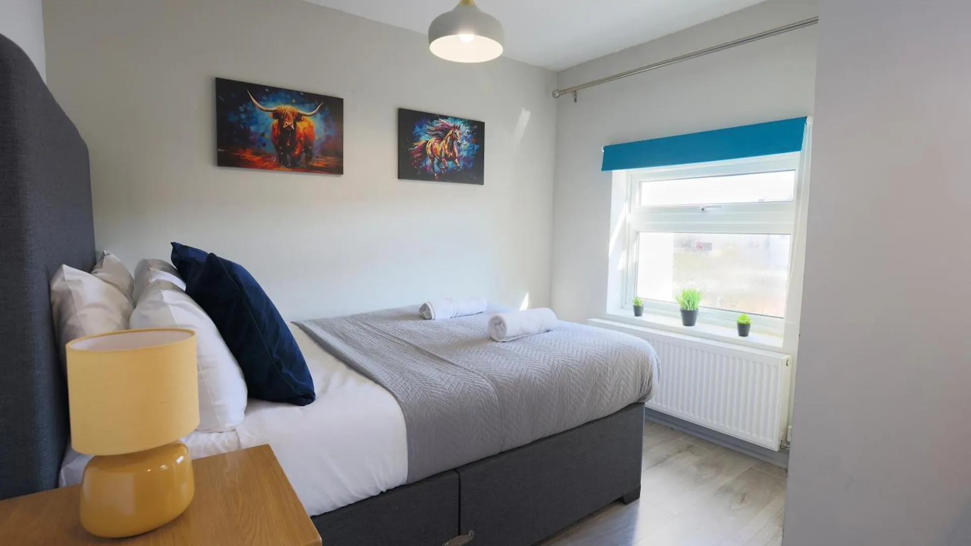 Pittville Place - Near Cheltenham Town - 2 Bed Home - Sleeps 6